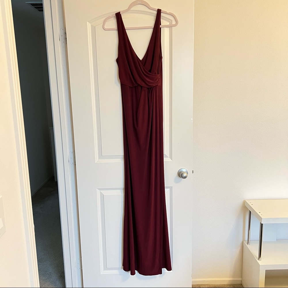 Burgundy dress with side slit